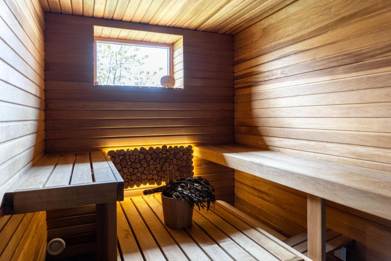 Cosy Family Guesthouse With Sauna And Garden Курессааре Екстер'єр фото