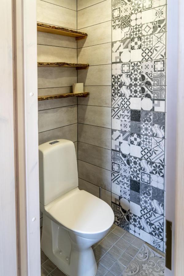 Cosy Family Guesthouse With Sauna And Garden Курессааре Екстер'єр фото