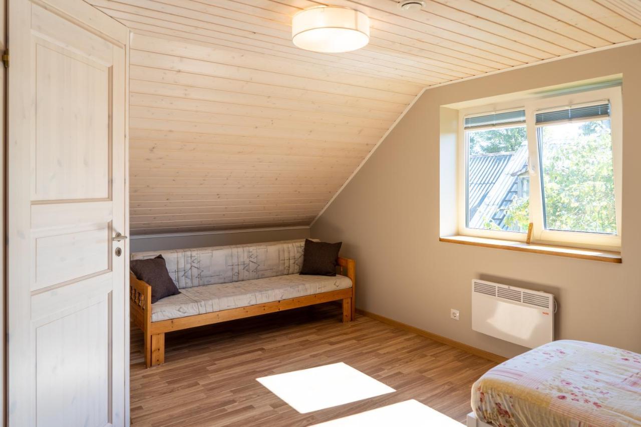 Cosy Family Guesthouse With Sauna And Garden Курессааре Екстер'єр фото
