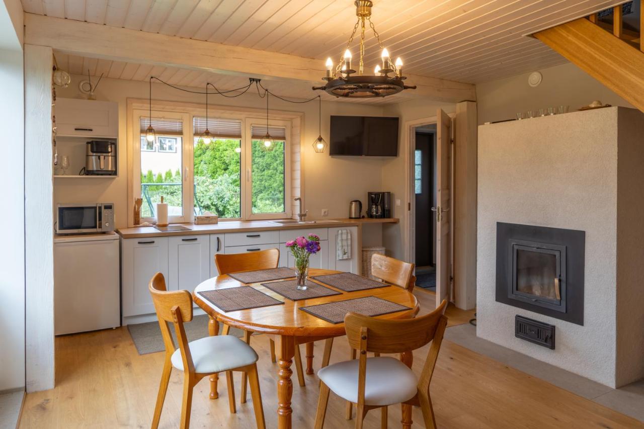 Cosy Family Guesthouse With Sauna And Garden Курессааре Екстер'єр фото